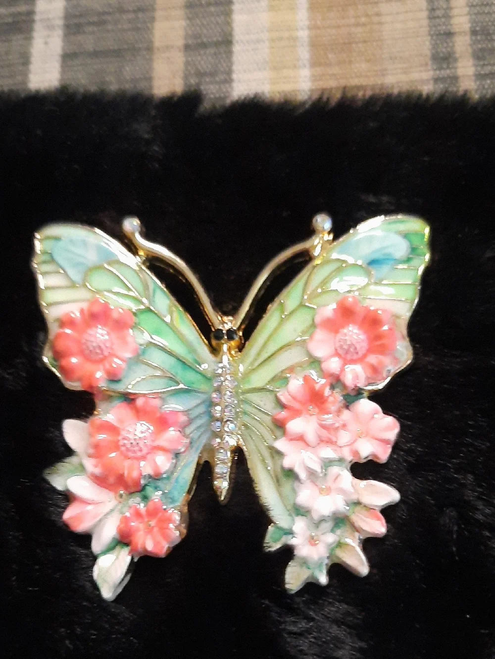 Floral Butterfly Enamel Pin Brooch in Mint Green and Coral - Picture 1 of 2